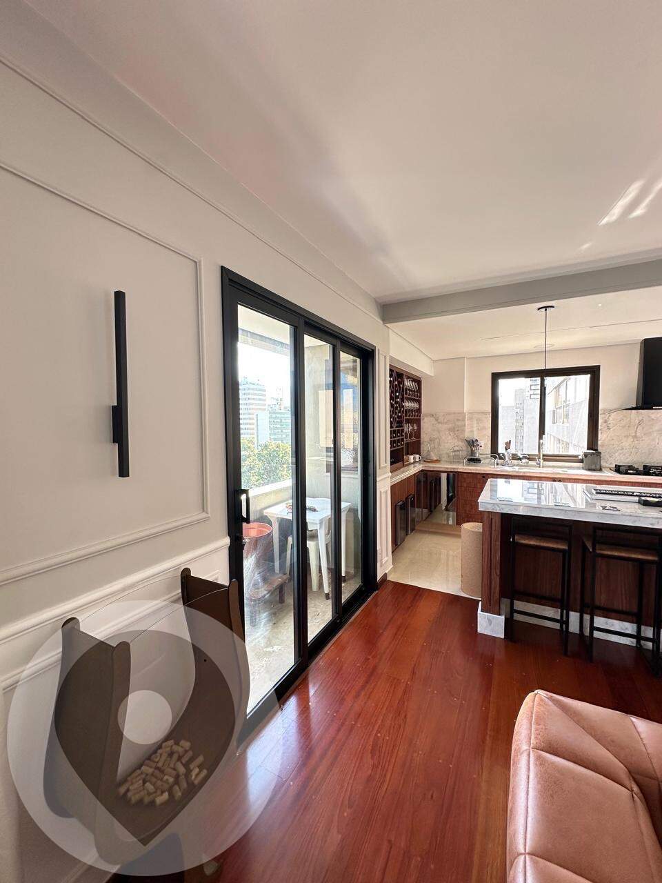 Apartamento para aluguel no bairro Cambuí: 