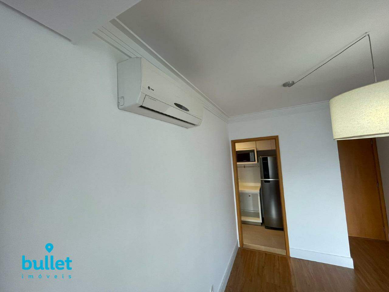 Apartamento para aluguel no bairro Centro: 