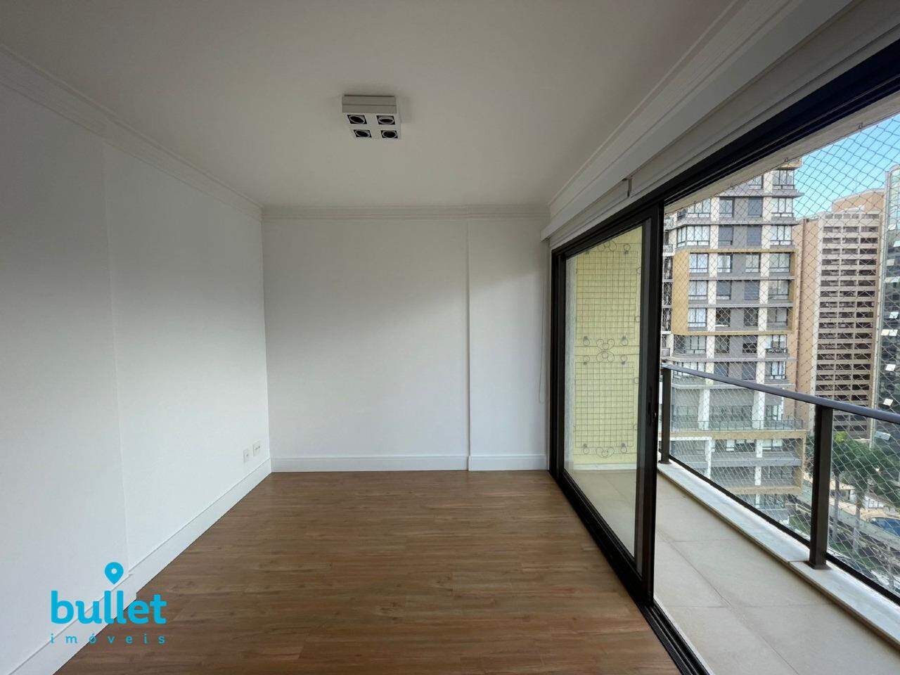 Apartamento para aluguel no bairro Centro: 