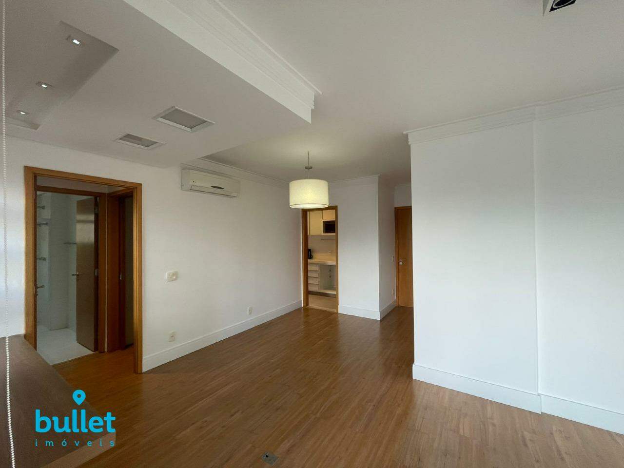 Apartamento para aluguel no bairro Centro: 