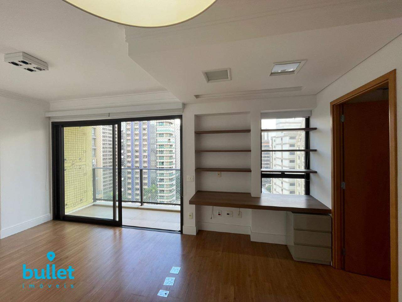 Apartamento para aluguel no bairro Centro: 