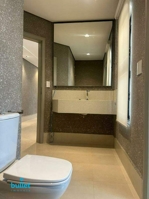 Casa à venda no bairro Jardim de Itapoan: 