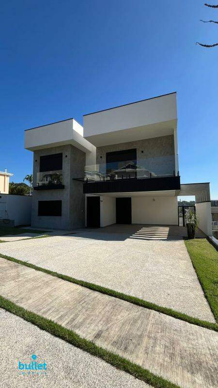 Casa à venda no bairro Parque das Quaresmeiras: 
