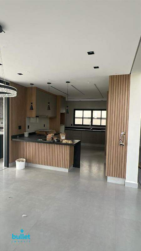 Casa à venda no bairro Loteamento Residencial Arborais: 