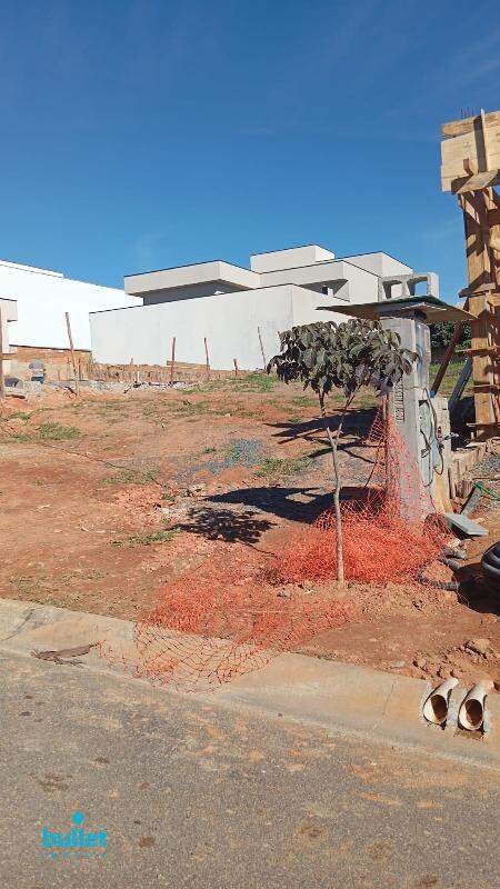 terreno à venda no bairro Vila Capuava: 