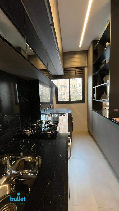 Apartamento à venda no bairro Mansões Santo Antônio: 