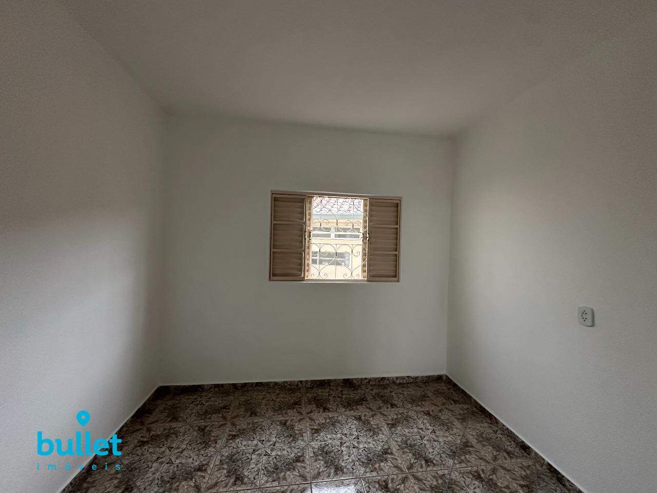 Casa à venda no bairro Jardim Leonor: 