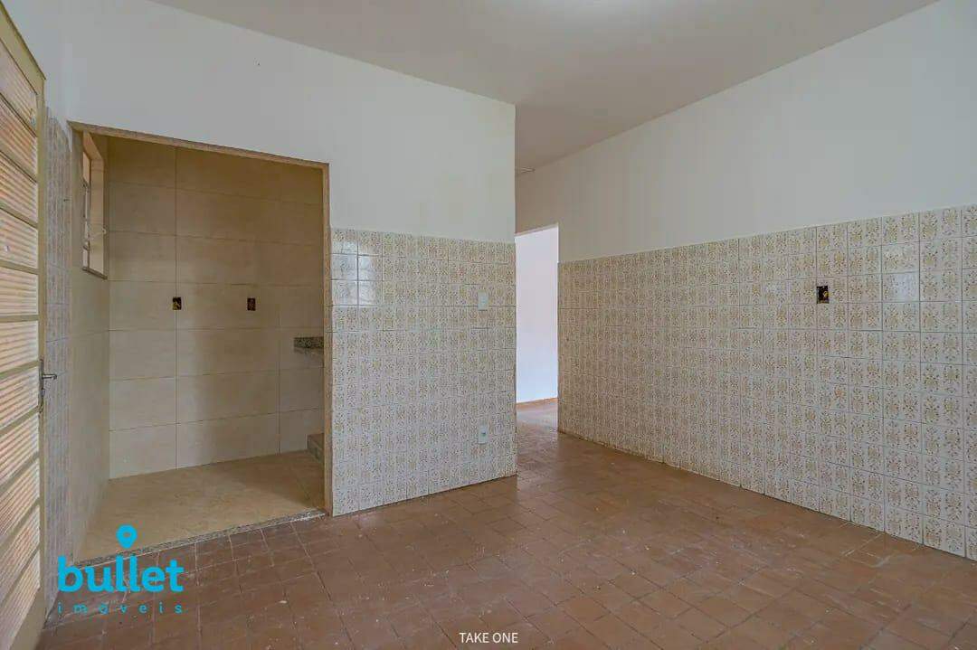 Casa à venda no bairro Jardim Quarto Centenário: 