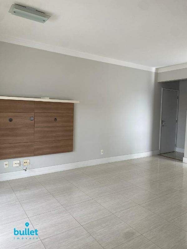 Apartamento à venda no bairro Parque Prado: 