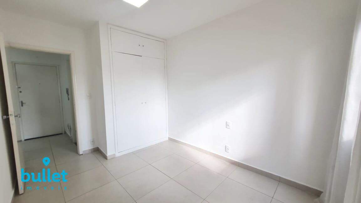 Apartamento para aluguel no bairro Centro: 
