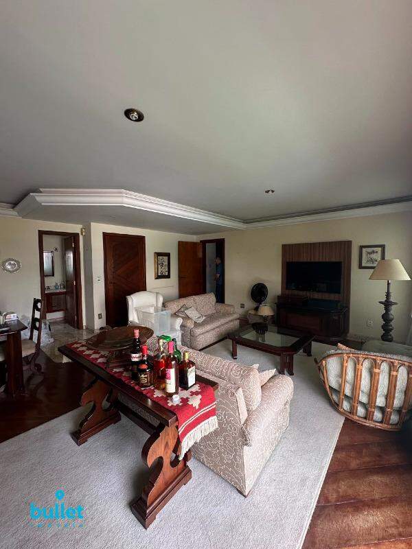 Apartamento à venda no bairro Vila Itapura: 