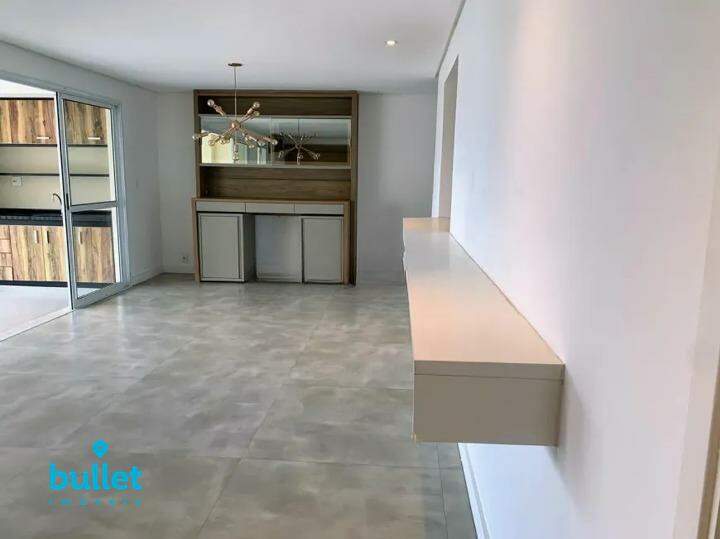 Apartamento à venda no bairro Vila Brandina: 
