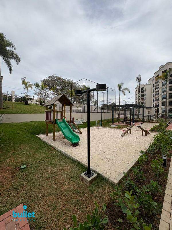 Apartamento à venda no bairro Bairro das Palmeiras: 