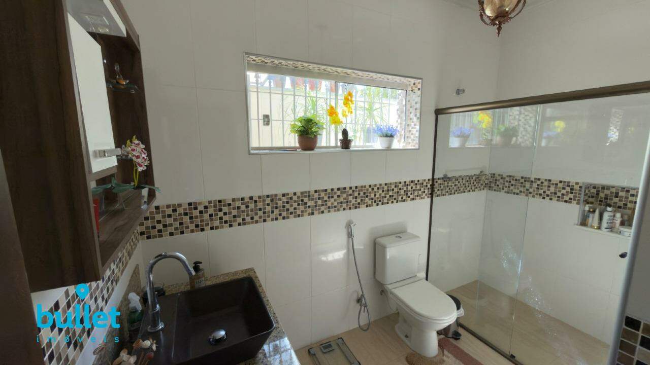 Casa à venda no bairro Jardim Campos Elíseos: 