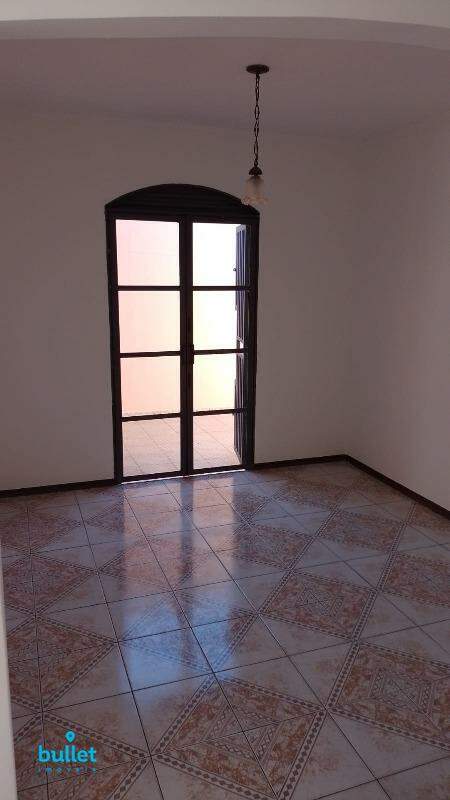 Casa à venda no bairro Jardim Amazonas: 