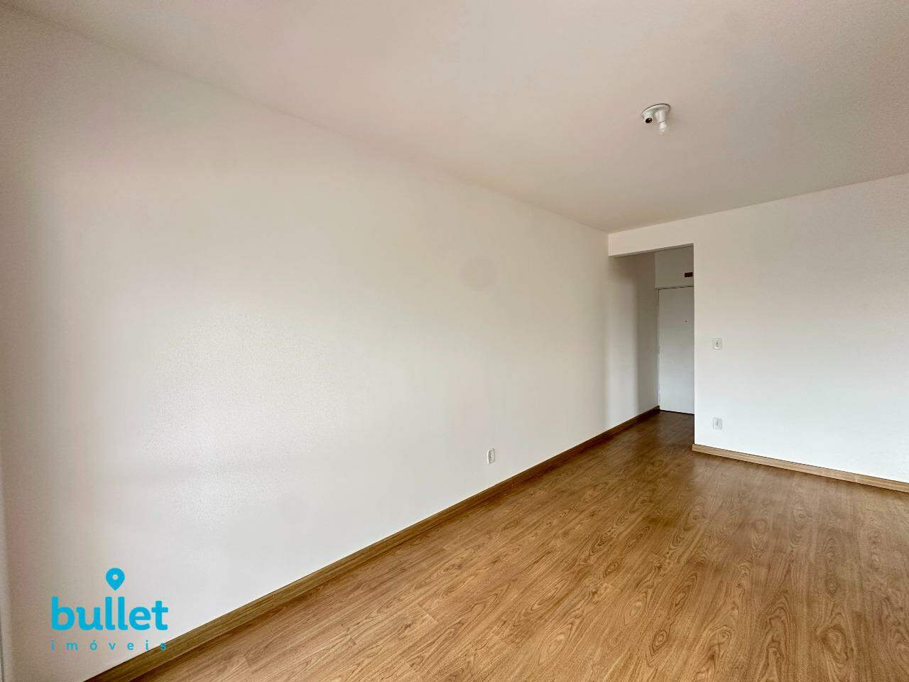Apartamento à venda no bairro Bosque: 