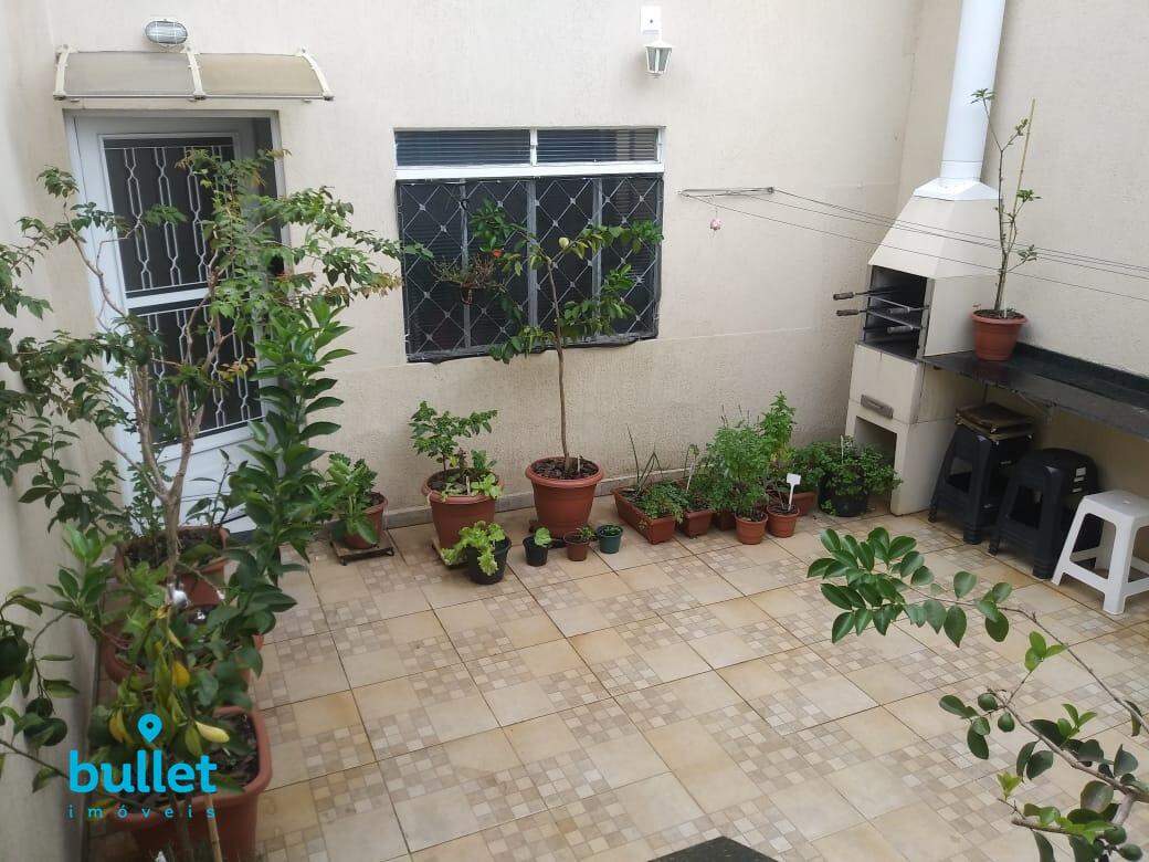 Casa à venda no bairro Vila Industrial: 