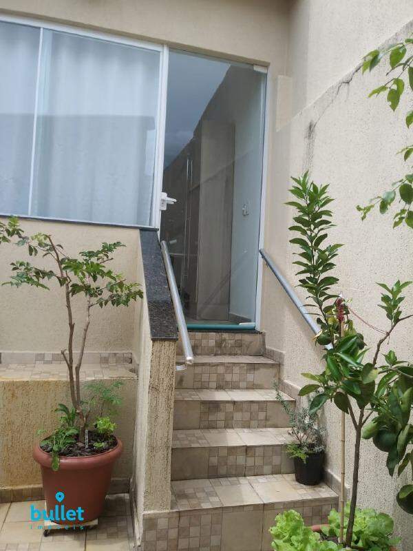 Casa à venda no bairro Vila Industrial: 