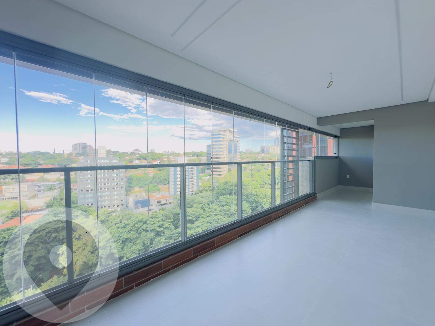 Apartamento à venda no bairro Cambuí: 