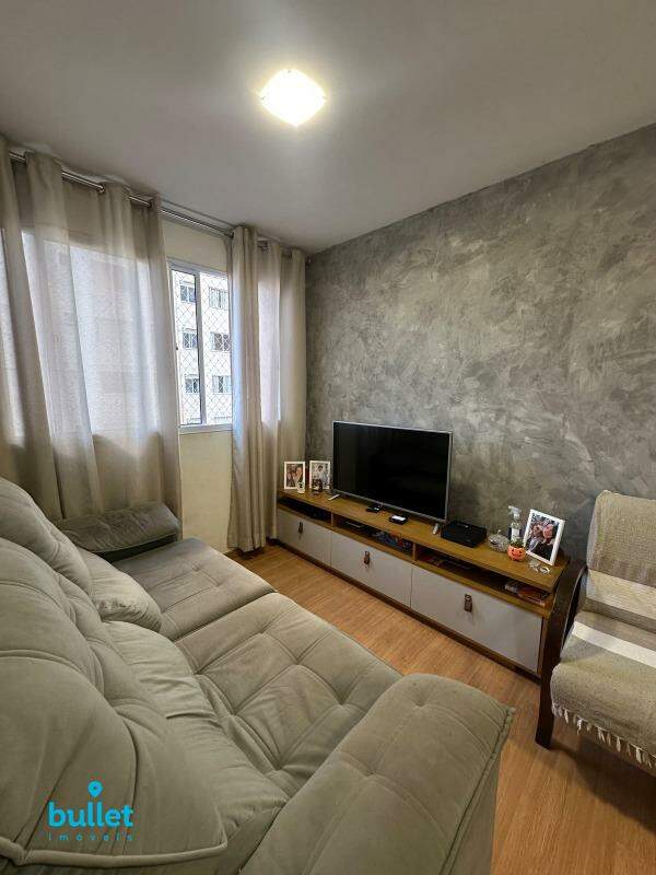 Apartamento à venda no bairro Parque Industrial: 
