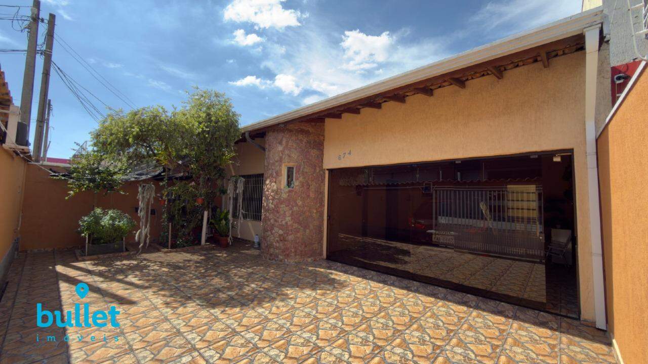 Casa à venda no bairro Jardim Campos Elíseos: 