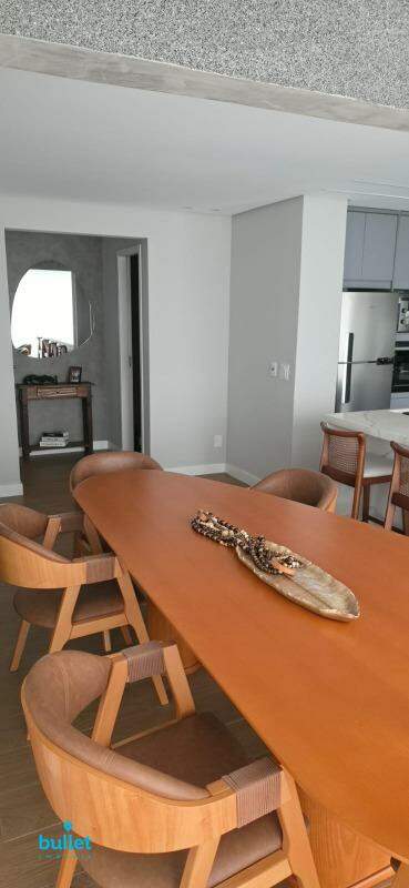 Apartamento à venda no bairro Parque Prado: 