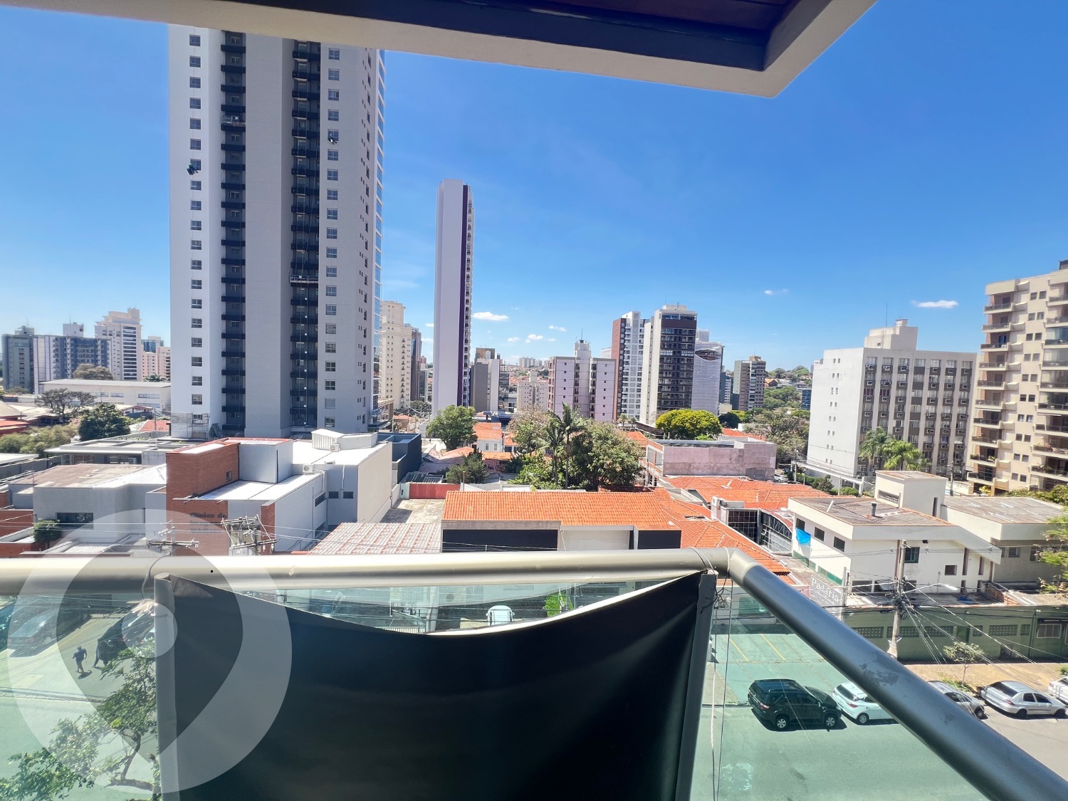 Apartamento para aluguel no bairro Cambuí: 
