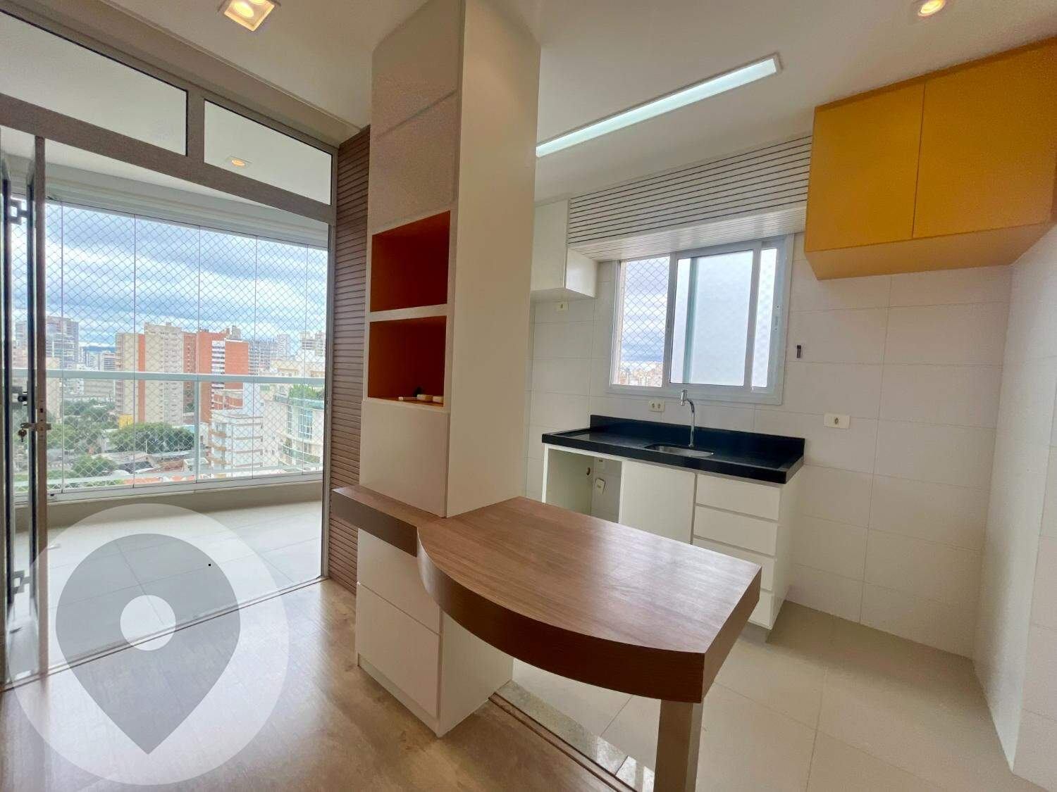 Apartamento para aluguel no bairro Cambuí: 