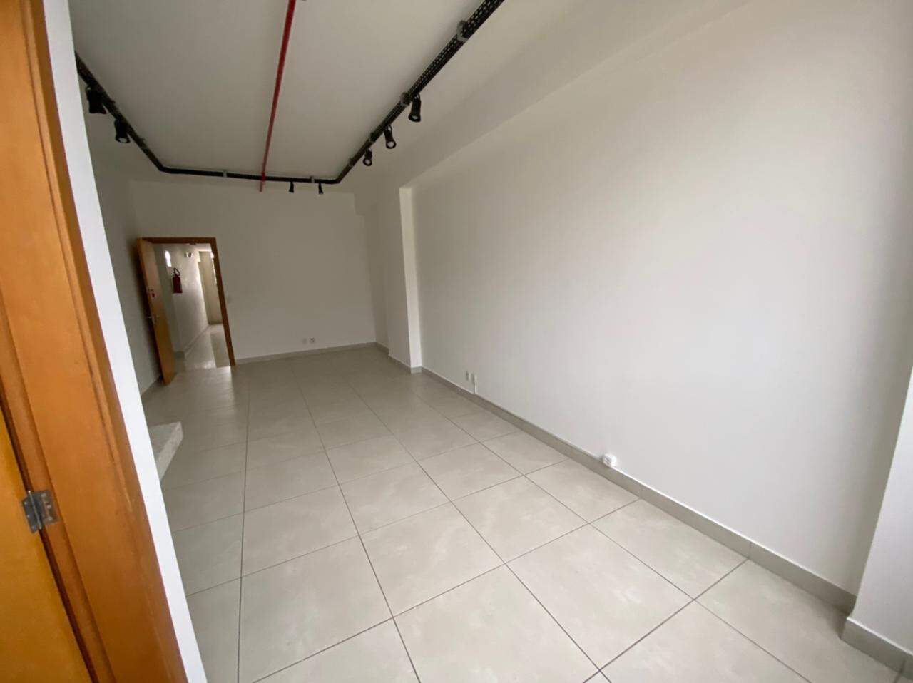 Sala para aluguel no Buritis: 