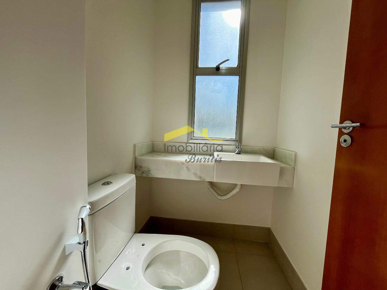 Apartamento à venda no Buritis: 