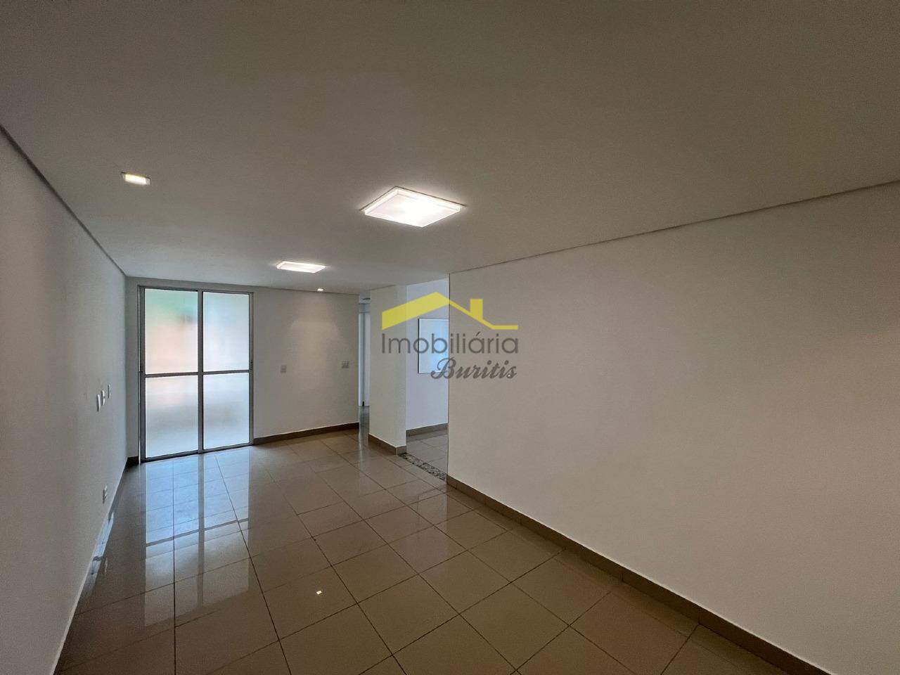 Apartamento para aluguel no Estoril: 