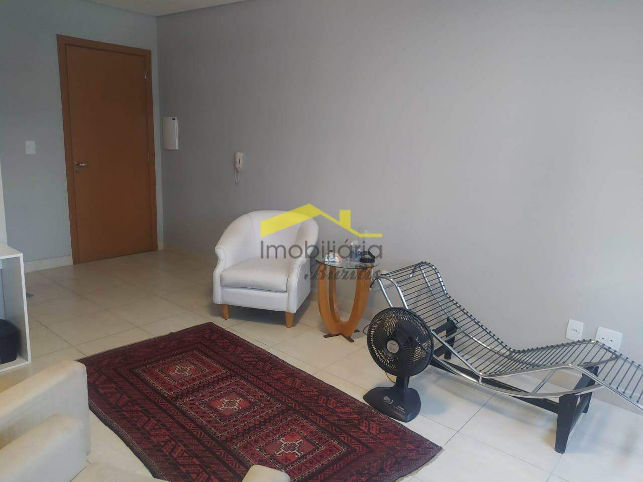 Sala para aluguel no Buritis: 