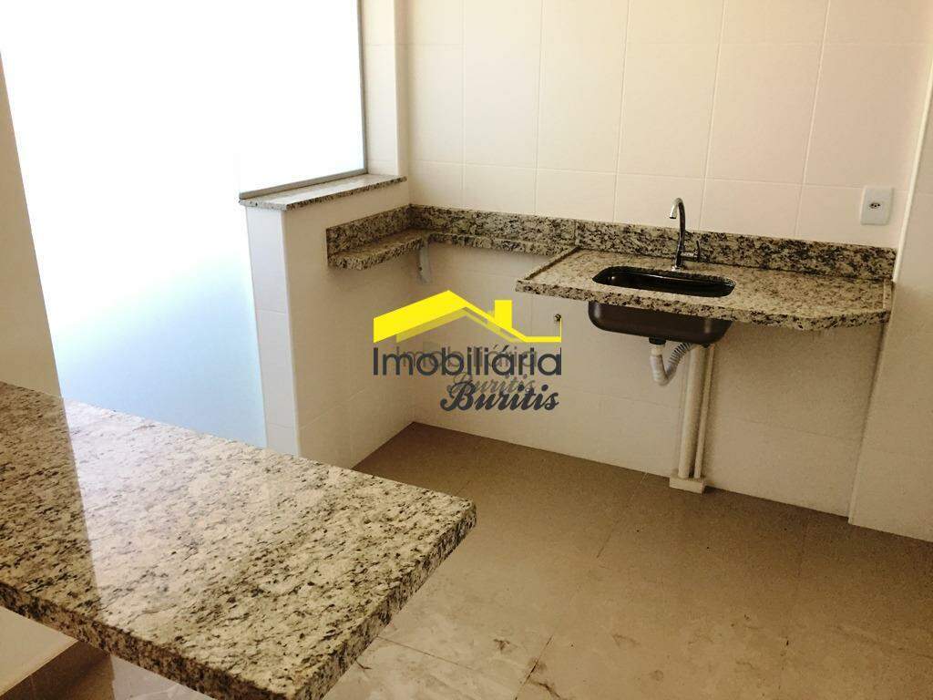 Apartamento à venda no Estoril: 