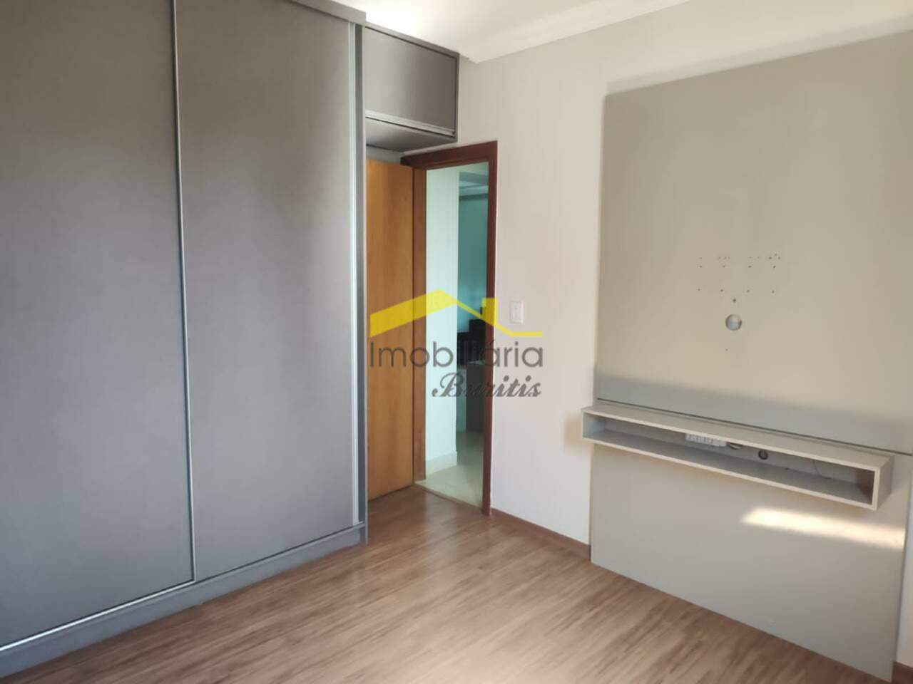 Cobertura à venda no Buritis: quarto suíte