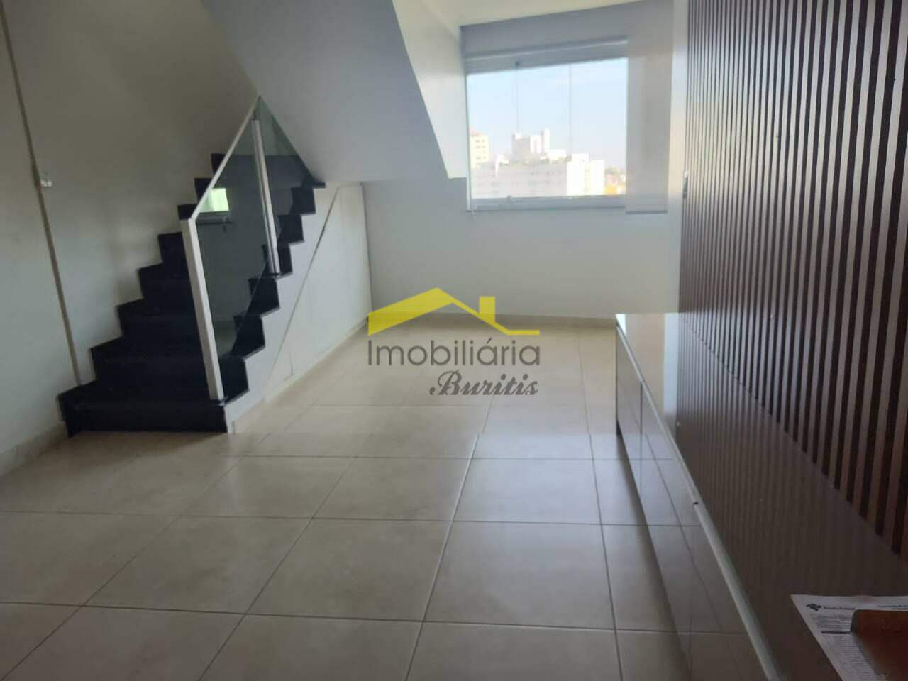 Cobertura à venda no Buritis: Sala 1