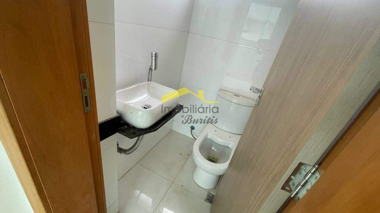 Apartamento Duplex à venda no Buritis: 