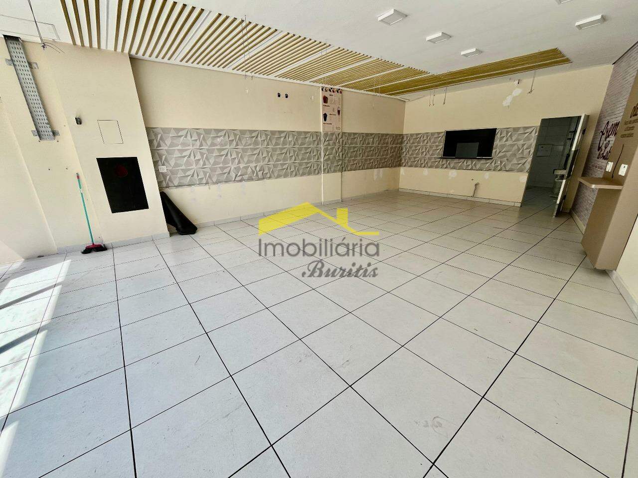 Loja para aluguel no Buritis: 