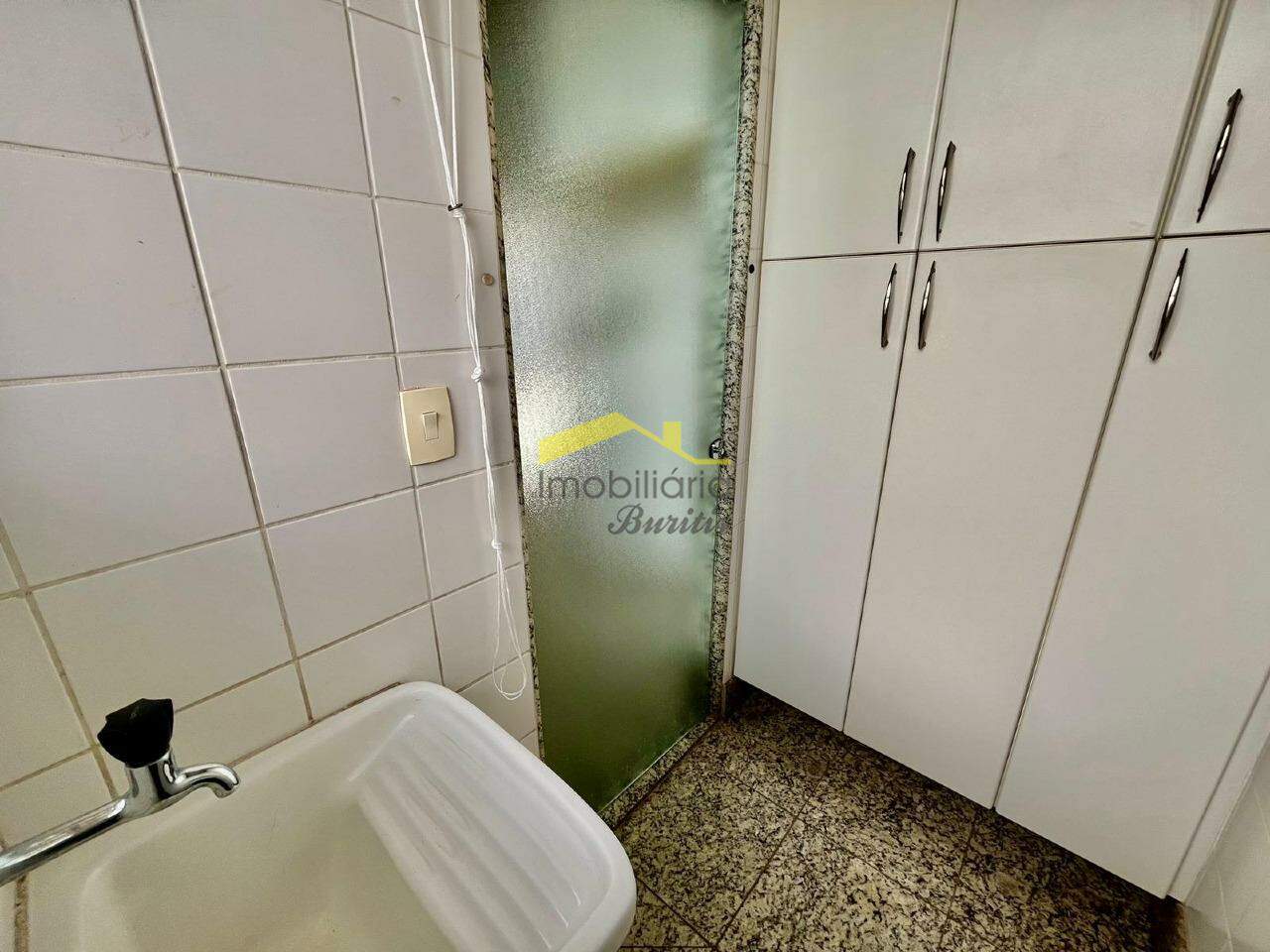 Apartamento para aluguel no Buritis: 