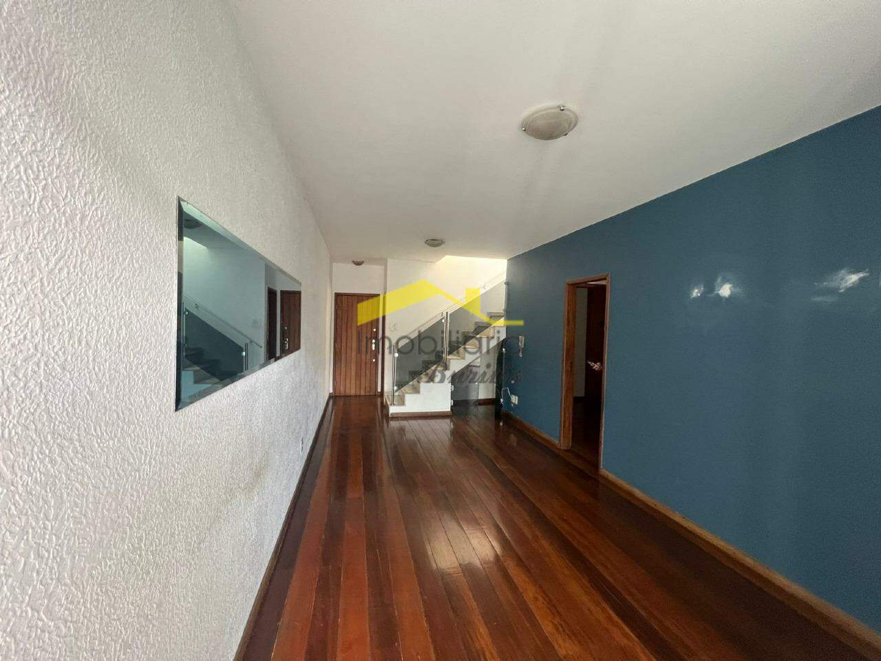 Cobertura para aluguel no Estoril: 