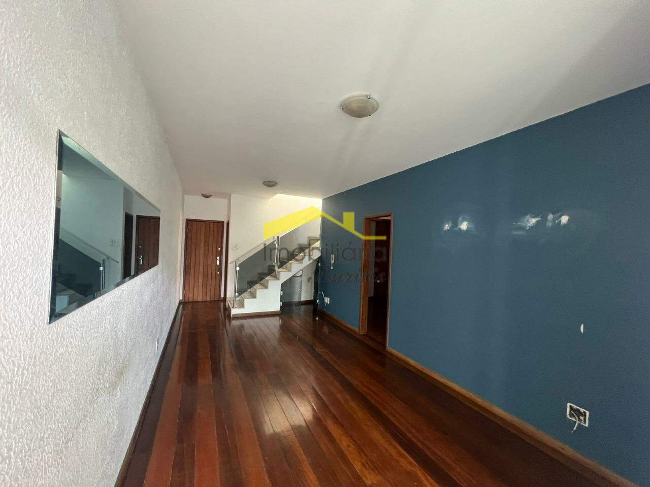 Cobertura para aluguel no Estoril: 