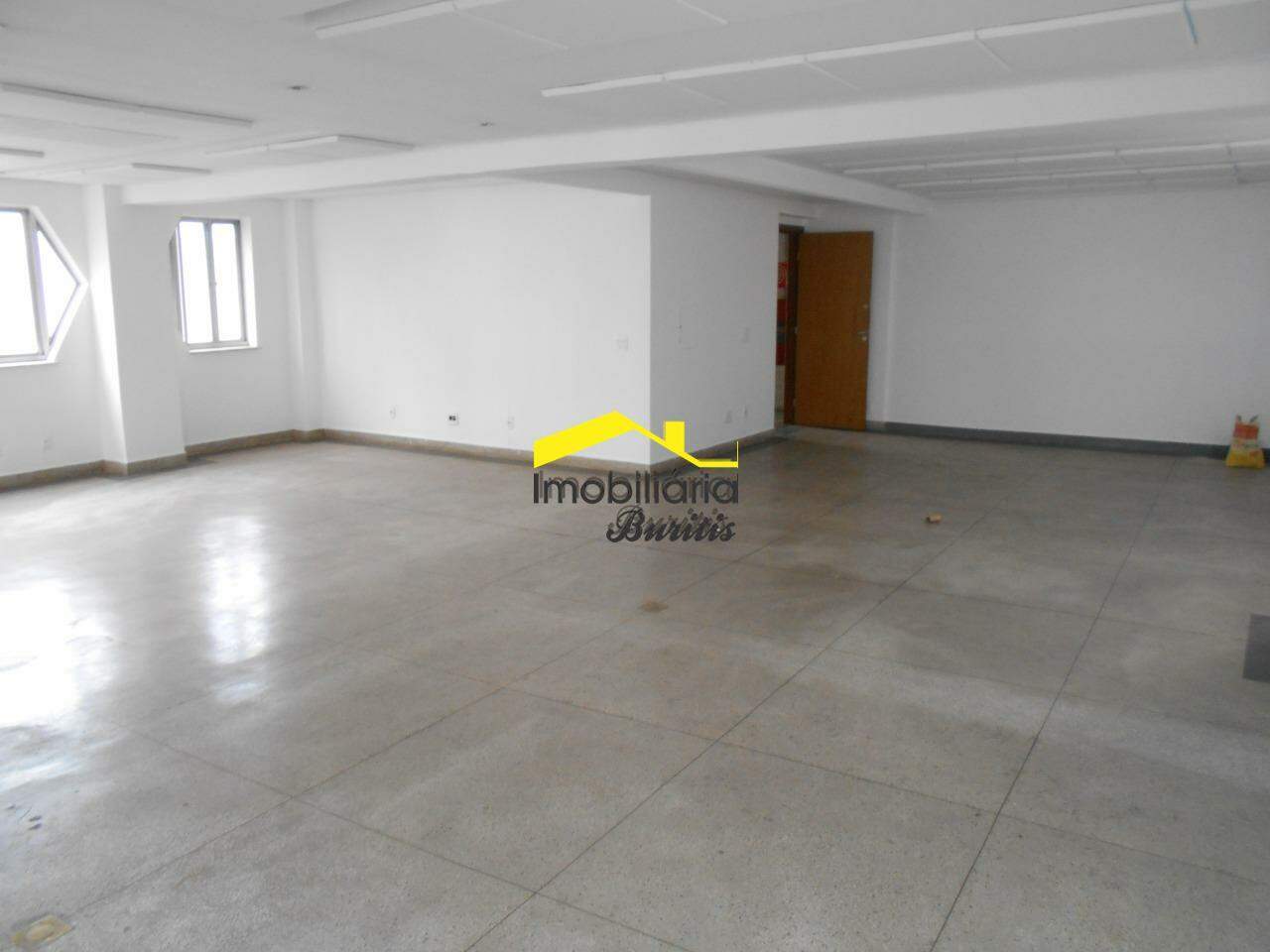 Sala para aluguel no Lourdes: 