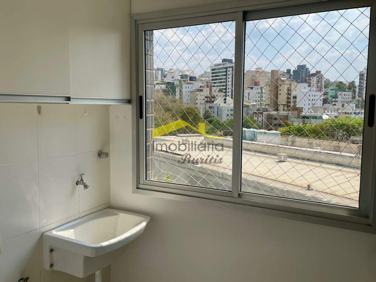 Cobertura para aluguel no Buritis: 