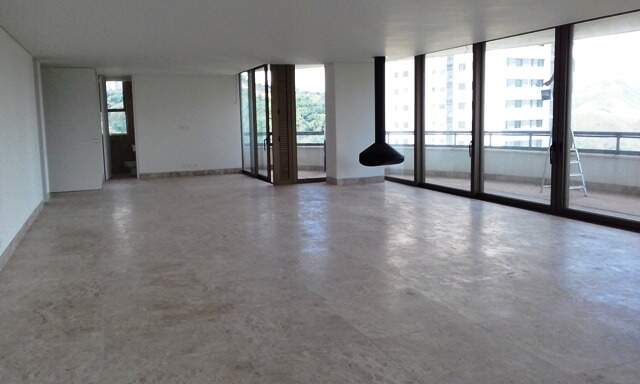 Apartamento à venda no VALE DO SERENO: 