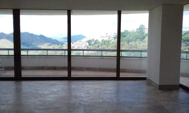 Apartamento à venda no VALE DO SERENO: 