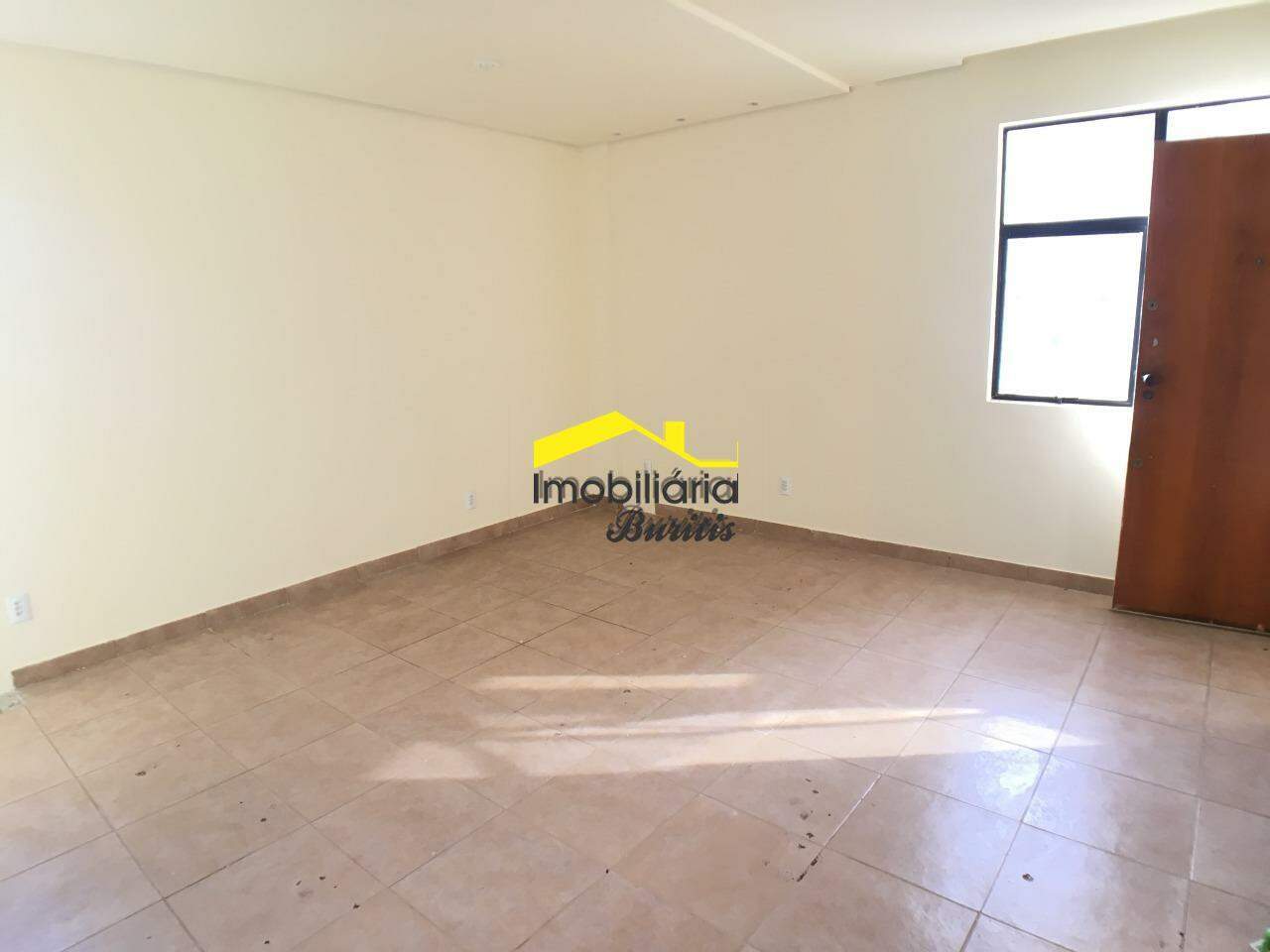 Sala à venda no Buritis: 