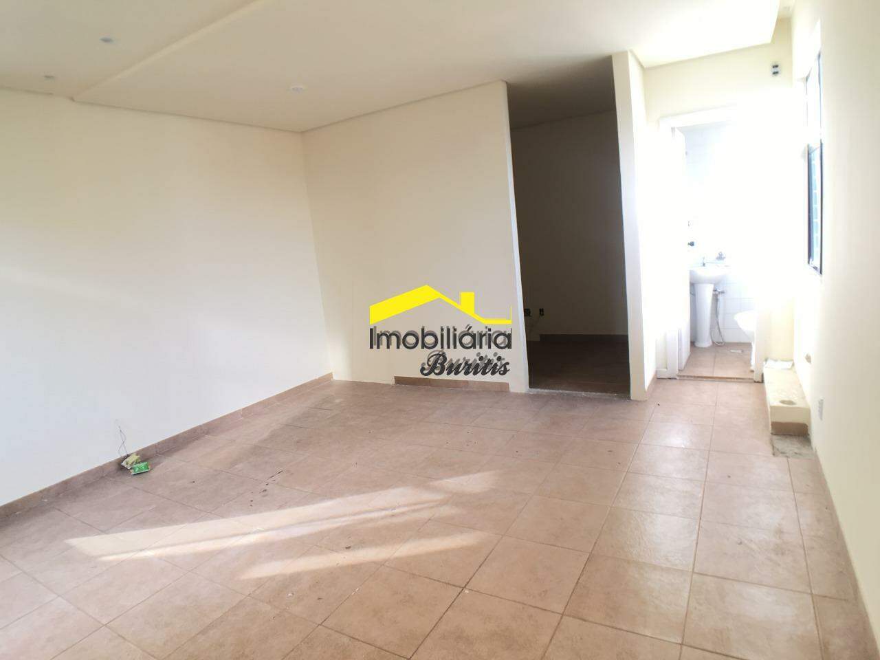 Sala à venda no Buritis: 