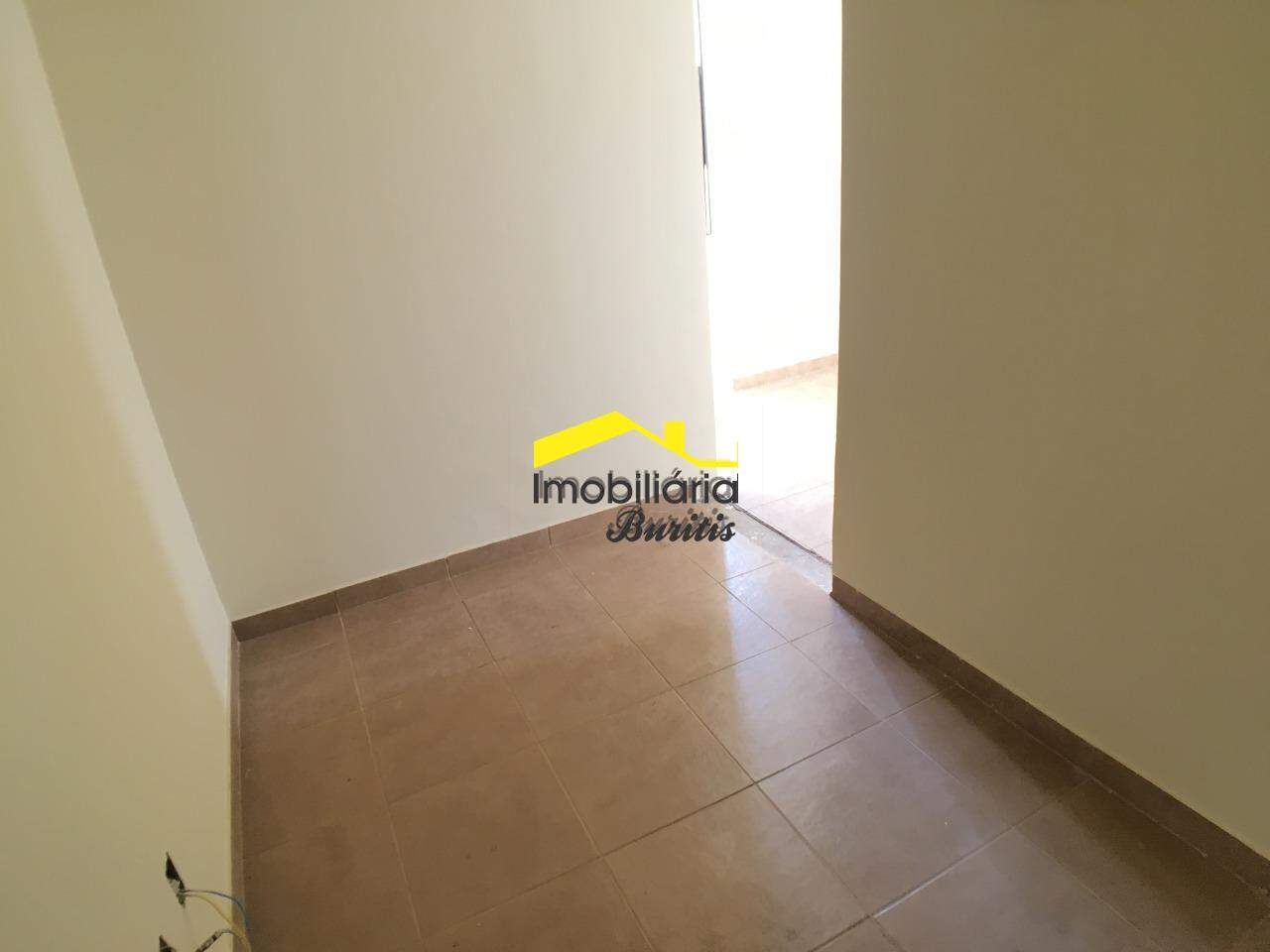 Sala à venda no Buritis: 