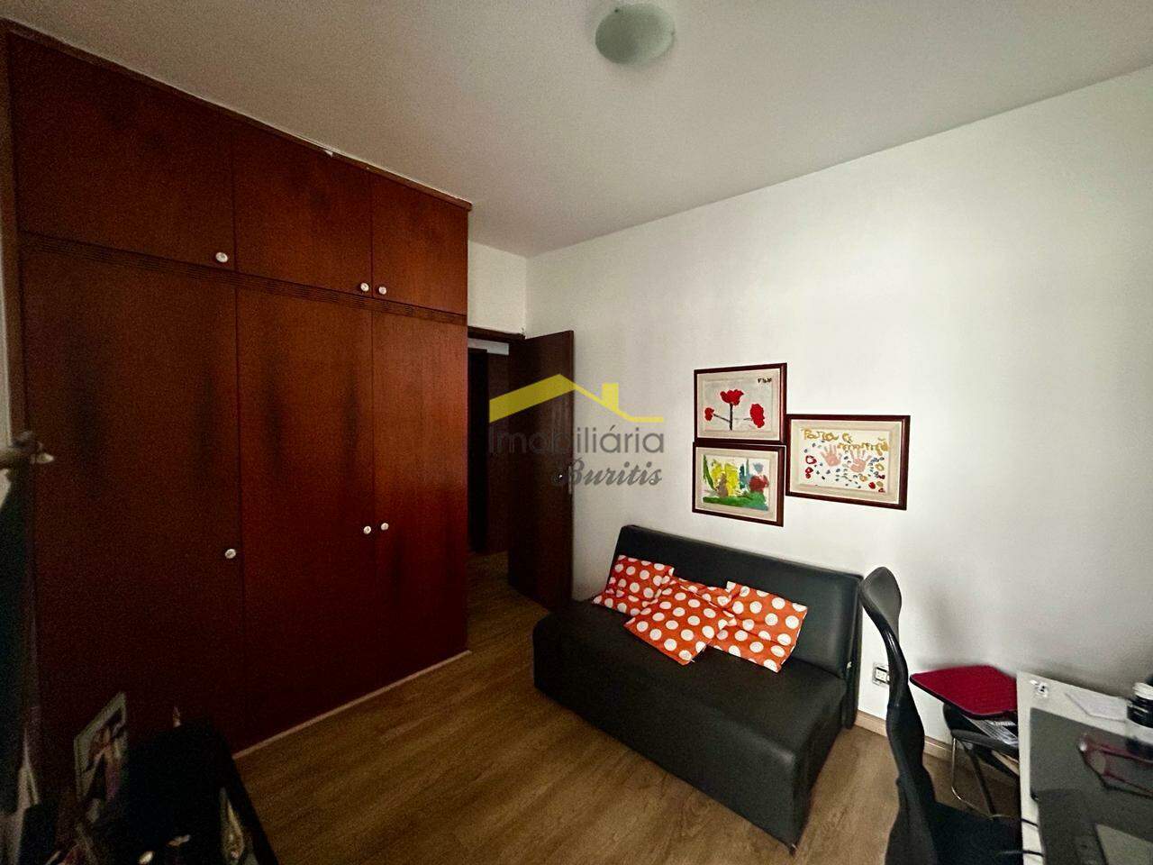 Cobertura à venda no Buritis: Quarto 2