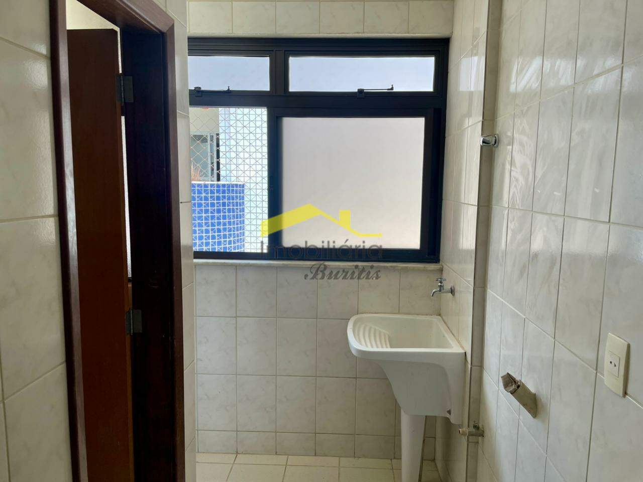 Apartamento para aluguel no Buritis: 