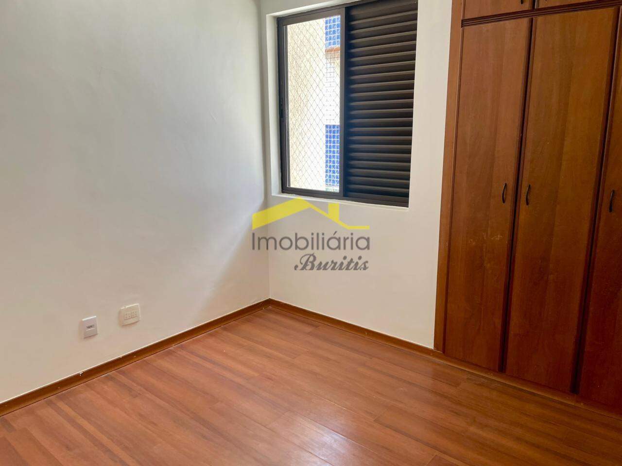 Apartamento para aluguel no Buritis: 